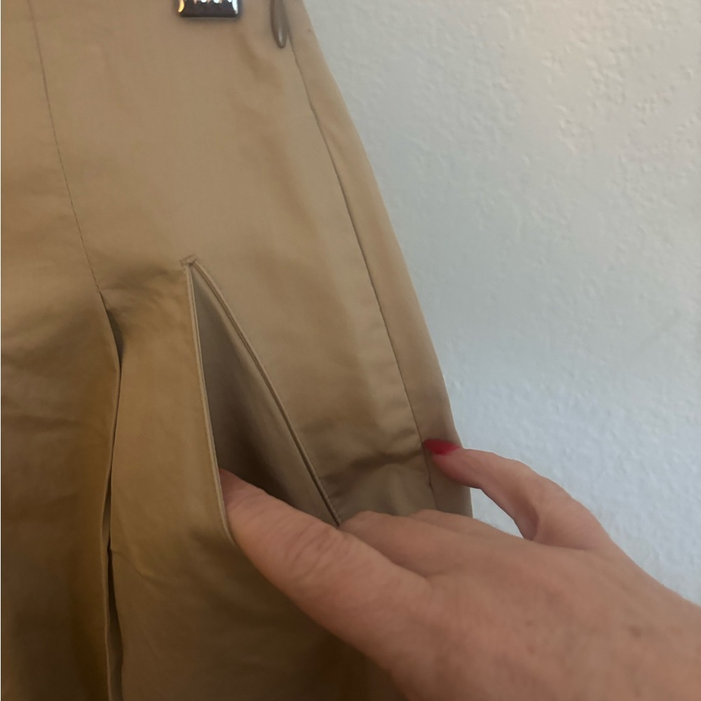 Banana Republic Cream A-Line Skirt - 22.5 inches long - Picture 2 of 5